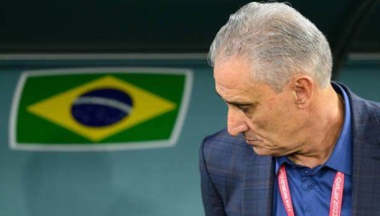 虎扑体育-巴西主帅宣布离任，称克罗地亚全场最佳是门将