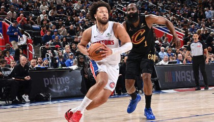 虎扑NBA-活塞vs骑士G2复盘：坎宁安接管比赛 哈登再次迷失|季后赛|詹姆斯·哈登|克利夫兰骑士队|多诺万-米切尔|底特律活塞队_新浪体育_新浪新闻