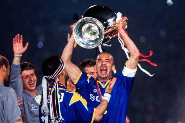 1673063204523057540.jpg 1215103084-612x612.jpg